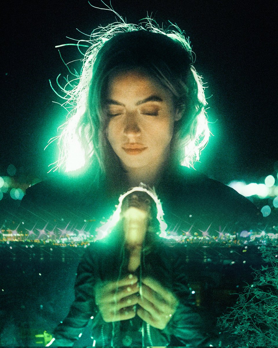 Double Exposure portrait

Shot with Fujifilm X-T4 &amp; Fujinon 50mm F2

#fujifilm #FUJIFILM生誕祭 #portraitphotography #photography #photographylovers