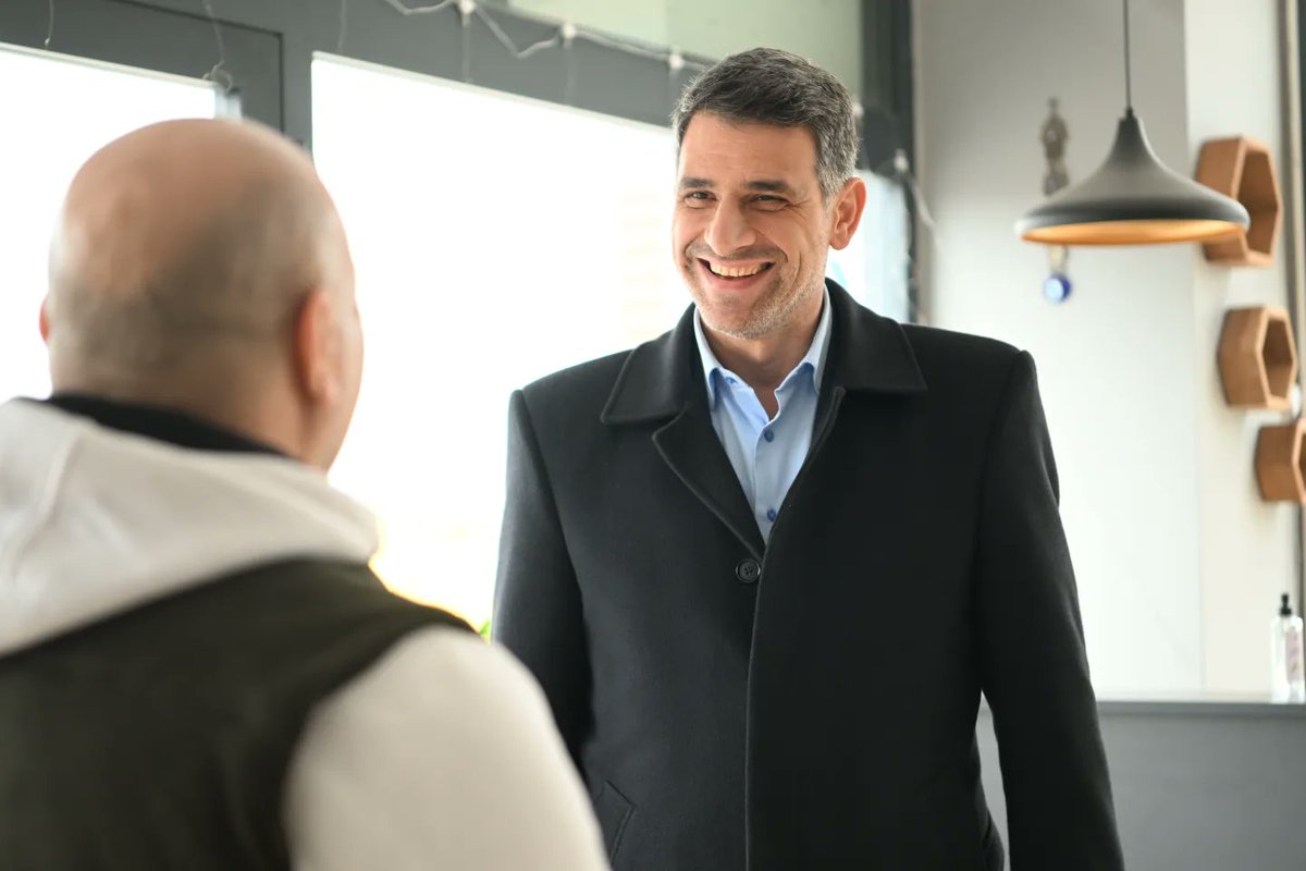 avmkocaman's tweet photo. Esnafımıza bir "merhaba" diyelim istedik;
gelmişken de #KARFEST❄'imize davet ettik...😊 https://t.co/zMRCJ7VUER