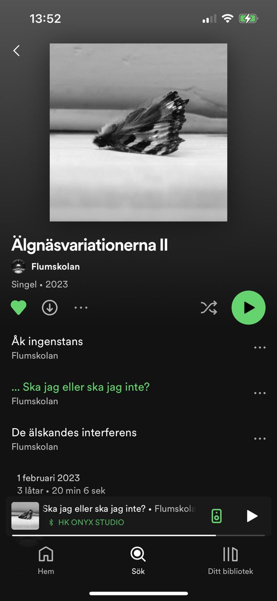LarsLengquist's tweet photo. Precis när man trodde att flumskolan var död så återuppstår den i form av en lo-fi EP. Jag och @peklof improviserar mitt i sommaren. Krautshoegaze, drömskramel, eller döm själv…

https://t.co/xxOpP3V94R
#flumskolan #lofi https://t.co/wNxB1bCjTJ