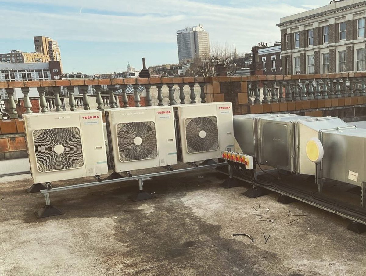 Synecore's tweet photo. What an amazing week of handovers for LEON Restaurants. We completed the mechanical install at the new branches at Earls Court and Hanover Square, which opens later this month.
#leon #leonrestaurants #mechanical #contractor #londonfood #earlscourt #hanoversquare #newrestaurant https://t.co/57aUo3nNNM