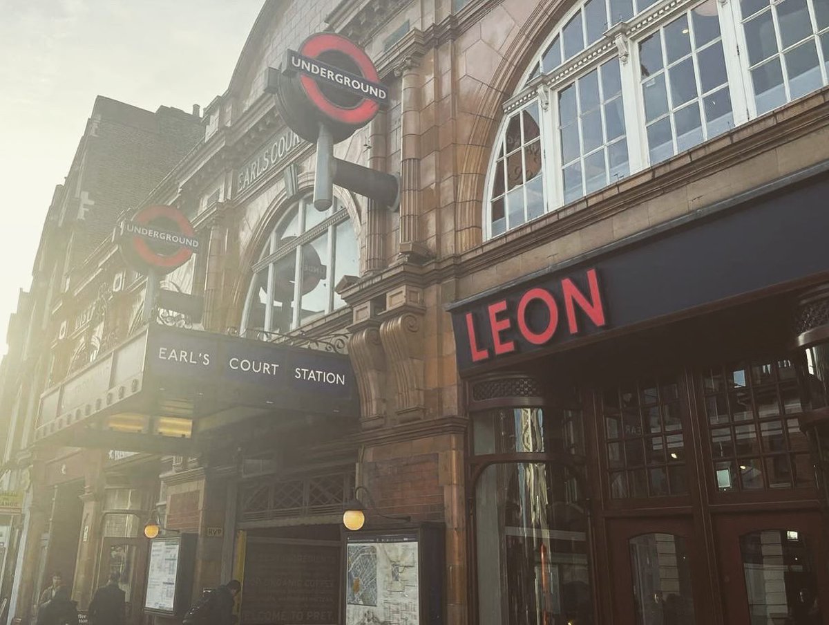 Synecore's tweet photo. What an amazing week of handovers for LEON Restaurants. We completed the mechanical install at the new branches at Earls Court and Hanover Square, which opens later this month.
#leon #leonrestaurants #mechanical #contractor #londonfood #earlscourt #hanoversquare #newrestaurant https://t.co/57aUo3nNNM