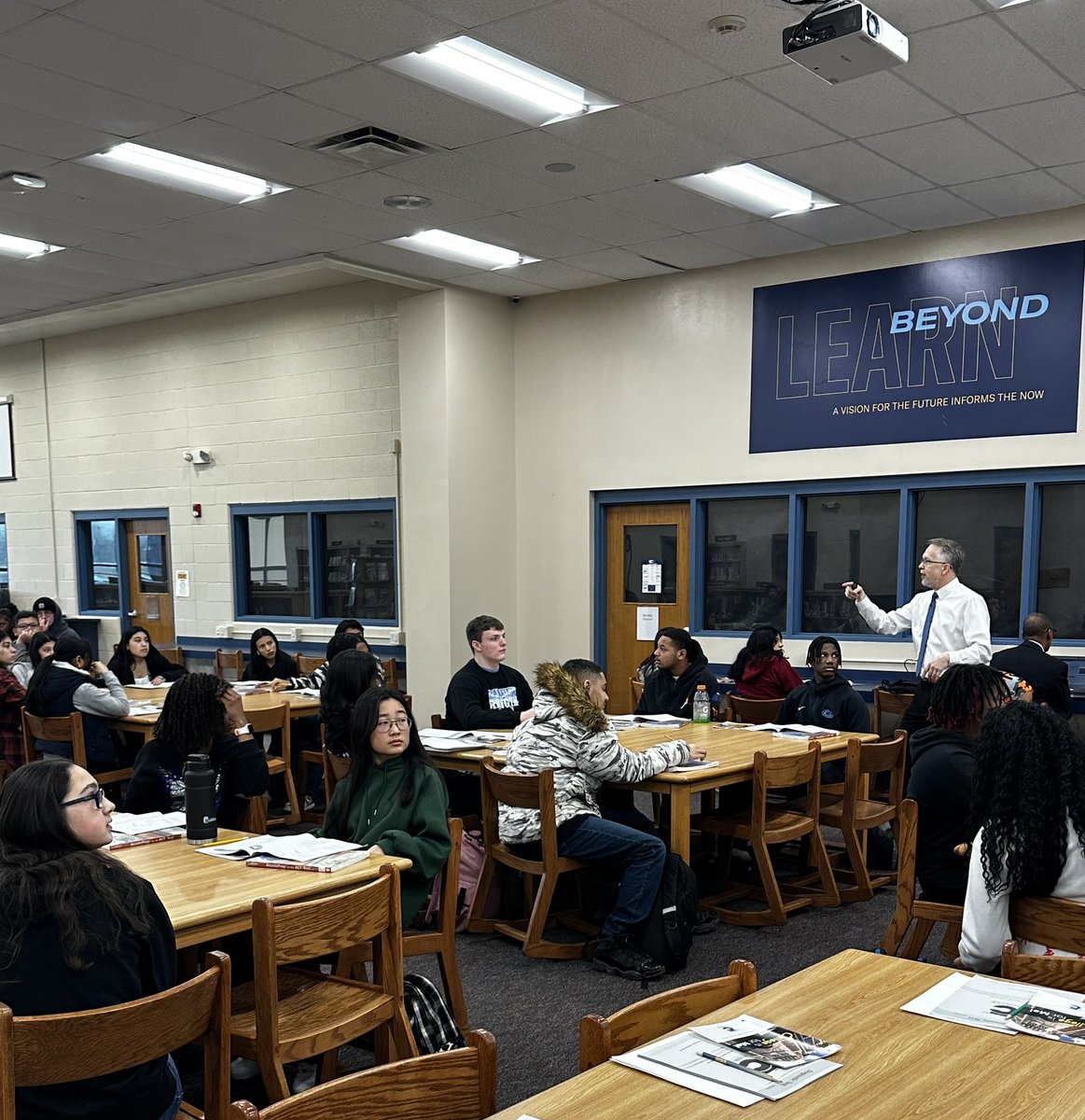 GHS_GrandviewC4's tweet image. Juniors engaged in ACT Prep this morning @GrandviewCSD4 GHS! #futurestrong