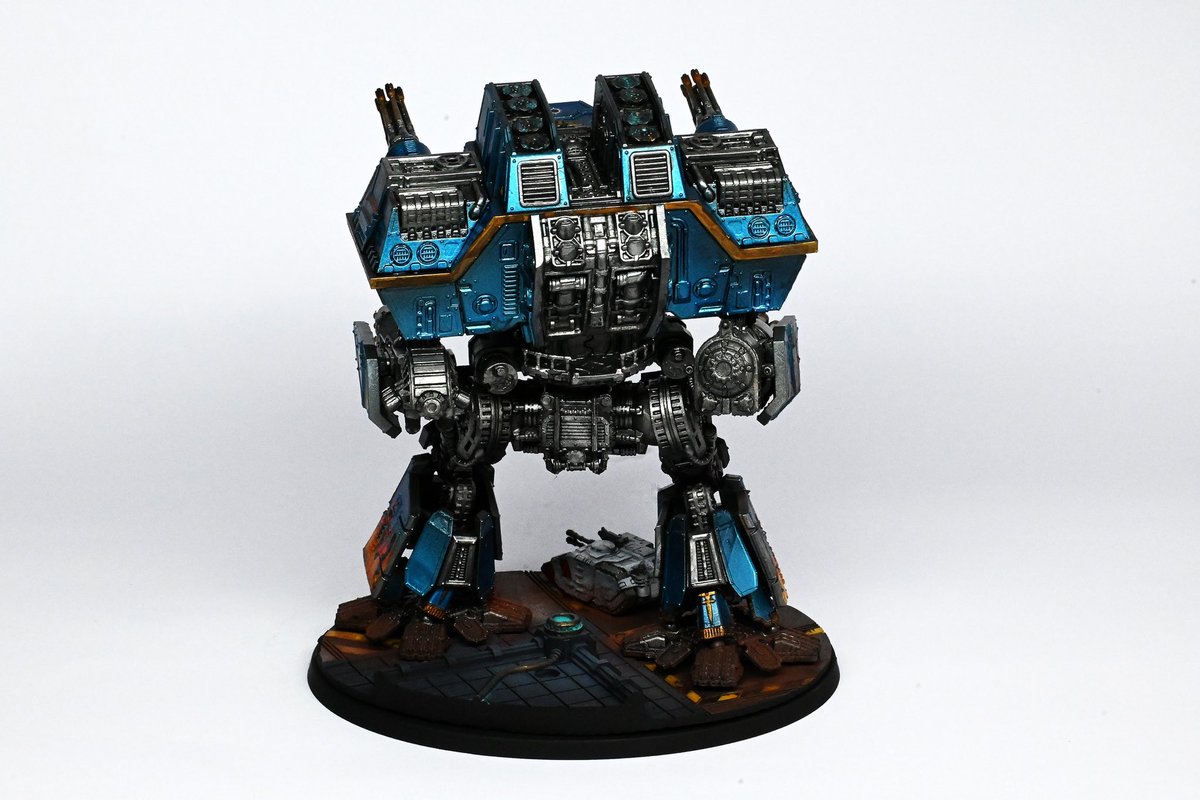 tomstallard's tweet photo. Lucius patter warlord Invictus is the final part of my #legioastorum battle group to be finished. The battle group is ready for action this weekend. #adeptustitanicus #horusheresy #hardforheresy @warhammer https://t.co/UEsveXd9sD