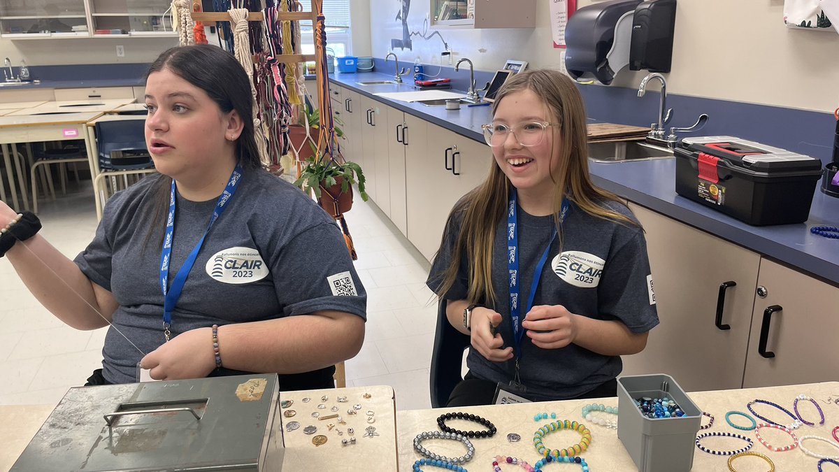 On découvre déjà de superbes projets à #clair2023 comme le Marché Mac@hme 🤩