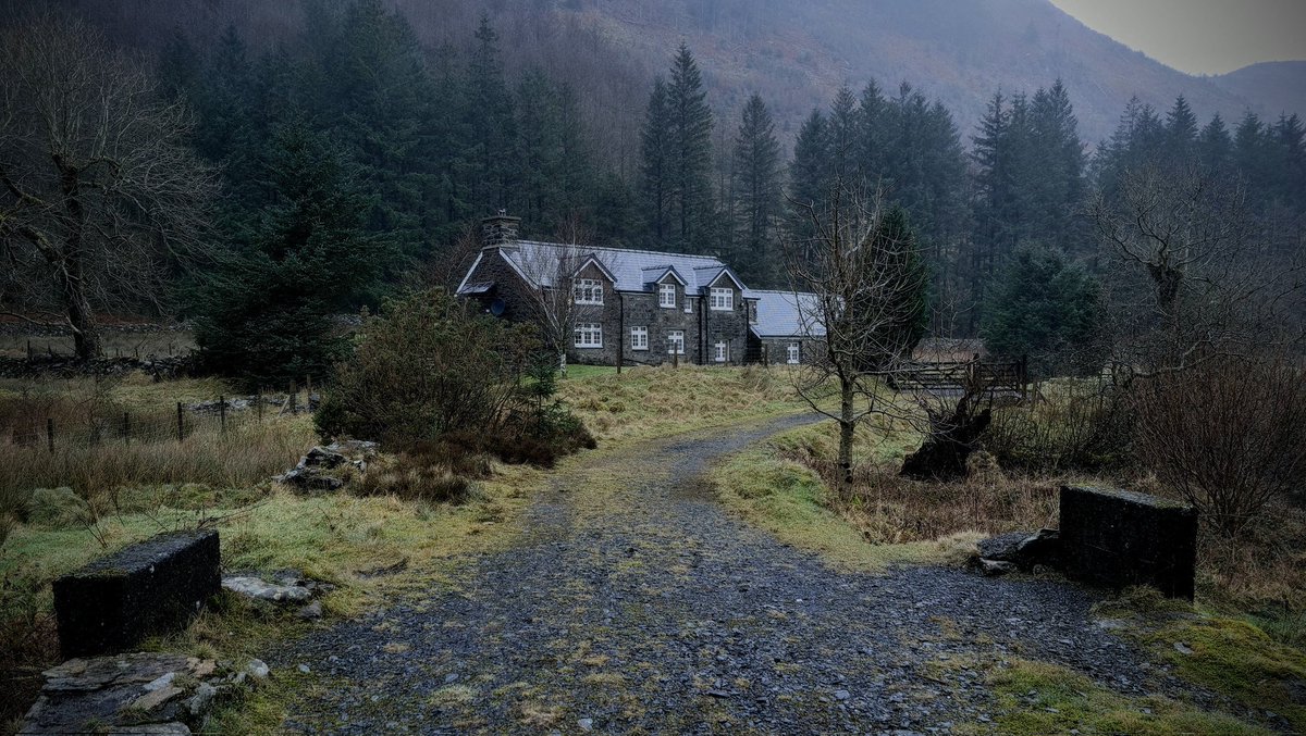 LordEdam's tweet photo. Cold  wet and misty in Cwm Penamnen today. Nice walk up from Dolwyddelan Station though 

#welshphotogtaphy #nikon #z50 #samsung #mobile #snowdonia #eryri #landscape @S4Ctywydd @DerekTheWeather @Ruth_ITV @BBCWthrWatchers https://t.co/gQICTVQwX8