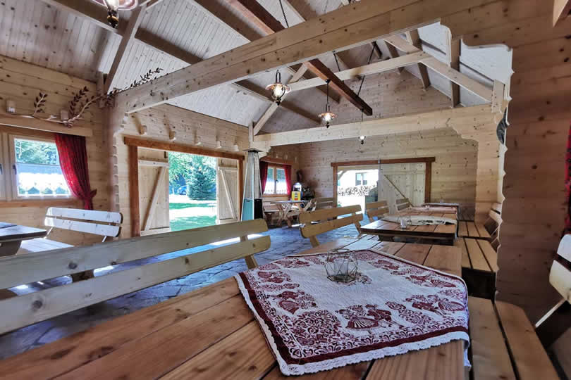 spanko24today's tweet image. ⛷AGROTURYSTYKA NAD WODOSPADEM JELEŚNIA u podnóża Pilska i Rysianki
🛎 spanko24.today/noclegi/agrotu…
#noclegi #grupy #wolnypokój #BeskidŻywiecki
Chybojcie ku nom i bydźcie s nami, żywieckimi góralami z pod samiuśkiego Pilska.
Bedom tańce, muzyka, watry, radość, śleboda, góry i… my !