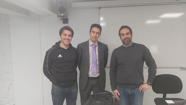 ci40_uc3m's tweet photo. En la práctica de ciberseguridad con el hardwares de intrusión y nuestros colaboradores de Telefónica y AIRBUS @Telefonica @EsAirbus #ciberseguridad @uc3m #ci40 https://t.co/k3Cake9cD6