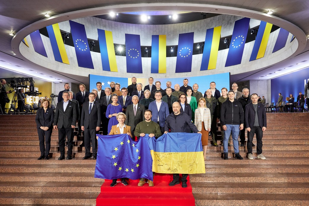 UDoNation_'s tweet photo. For the first time, the Government of Ukraine and the European Commission had a joint meeting. As President @zelenskiy_official said today, "The future of the European Union is symbolically taking shape now, in Ukraine... We have become colleagues in every sense of the word." https://t.co/DVwH0PE3Lh