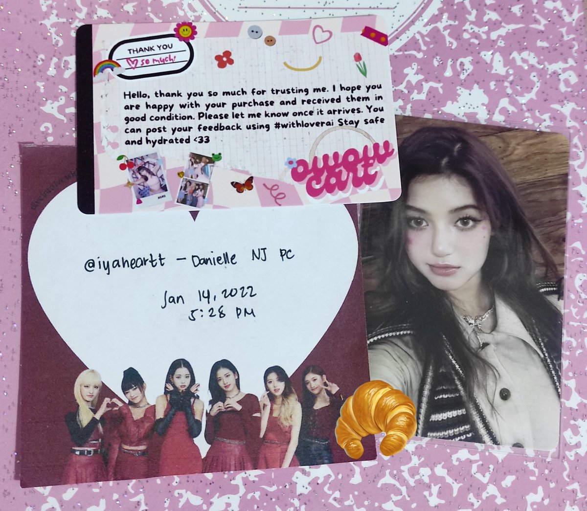 iyaheartt's tweet photo. ˖◛⁺⑅♡ #hapiyamail ˖◛⁺⑅♡
💌 from @owowcart
hiii sorry for the late vouch, i thought i twted it na but naiwan pala sa drafts ㅠ thank u so much for letting me adopt her, i was yearning for her kaso always sold sa yd thankfully i found one na onhand so tysm!!
#withloverai https://t.co/AcFR0vo1LI