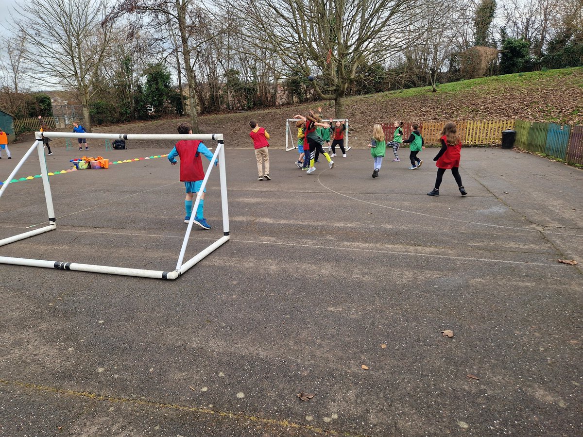 sports_bps's tweet photo. Our amazing year 4's had a brilliant afternoon playing handball! #handball #FutureStars https://t.co/0L6CJvsDzj