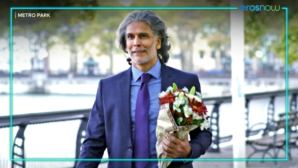 ErosUniverse_'s tweet photo. We also want a doctor who is Milind Soman and gets us flowers 💐🥰
Watch #MetroPark only on #ErosNow today!
#WatchOnErosNow #MillindSoman #IndianShow #IndianSitcom https://t.co/TICIrt0mBj