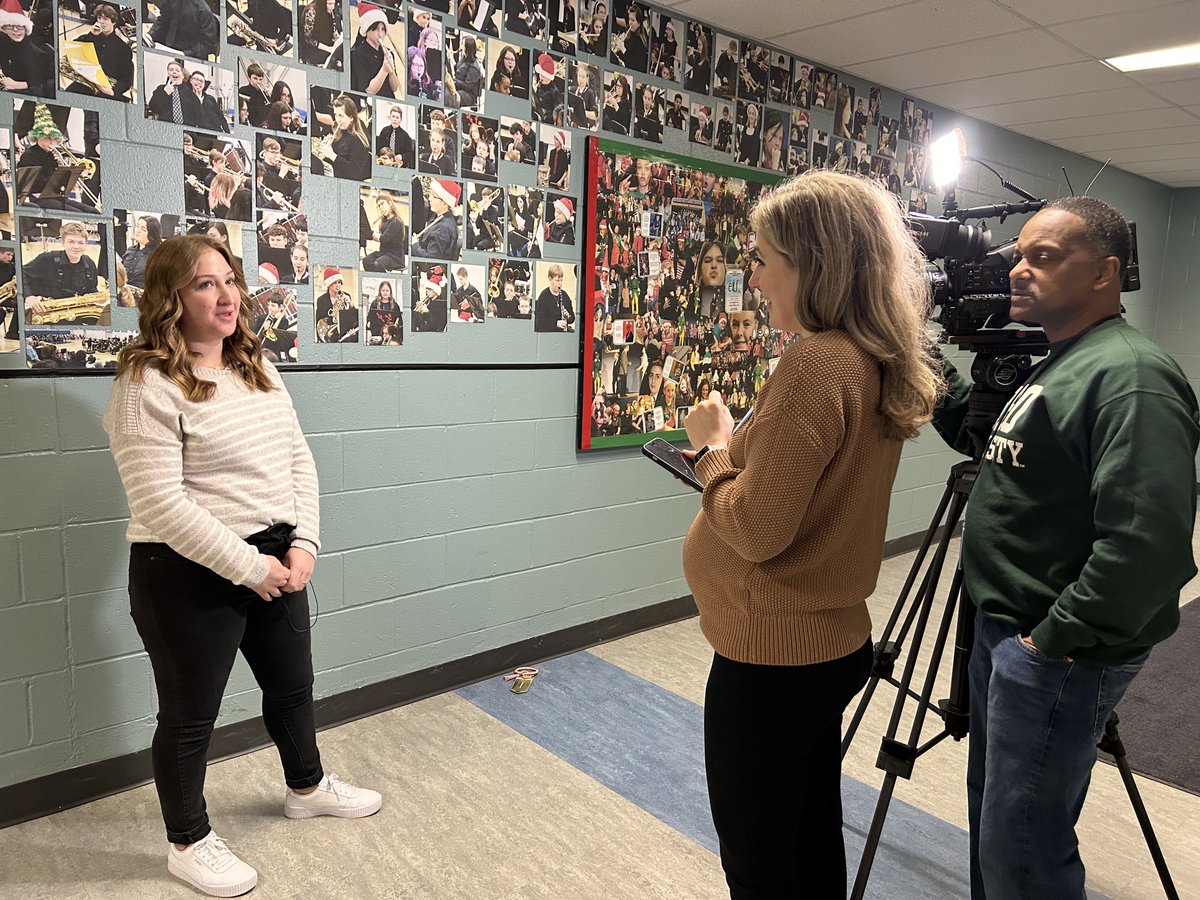 TheKCSD's tweet photo. Check out the ⁦@Local12 Teacher of the Week segment⁩ on Monday morning as they highlight Audrey Sucher from ⁦Woodland! ⁦@wmswildcat⁩ ⁦@kristenkcornett⁩ ⁦@wms__band⁩ https://t.co/oL2xtomlLI