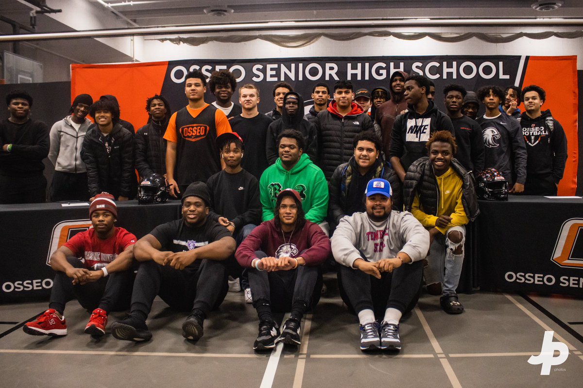 Another great week for Osseo Football as we celebrate 4 more Orioles signing letters of intent to play college football! Congrats <a href="/EOlagbaju13/">Emmanuel Olagbaju</a> <a href="/DeshawnRicks2/">DeShawn Ricks</a> <a href="/FondrenAntonio/">Antonio Fondren Jr.</a> <a href="/KellumJerone/">Jerone Kellum Jr</a> on your hard work &amp; commitment to the program &amp; the process! Can’t wait to watch you play!