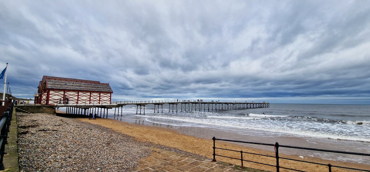 dave_cocks's tweet photo. A bit of a mooch round #Saltburn  #NorthYorkshire #grimupnorth #teessidelive #StormHour #bbcweather #itvweather #earthandclouds #PhotographyWx #GalaxyS22Ultra https://t.co/jWJLIqcBTc