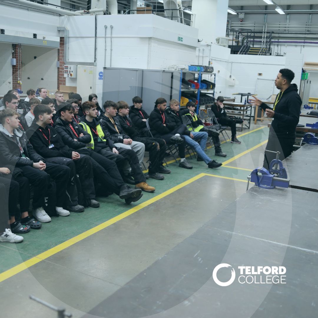 Sean_Sherwood's tweet photo. Today, I had the pleasure of working with students @telfordcollege studying for their Construction &amp; Multi skills qualifications. Students were extremely engaged, polite and respectful. Great to see! I look forward to the final week! 

#futureleaders #buildingresillience https://t.co/kR3g7nkqPr