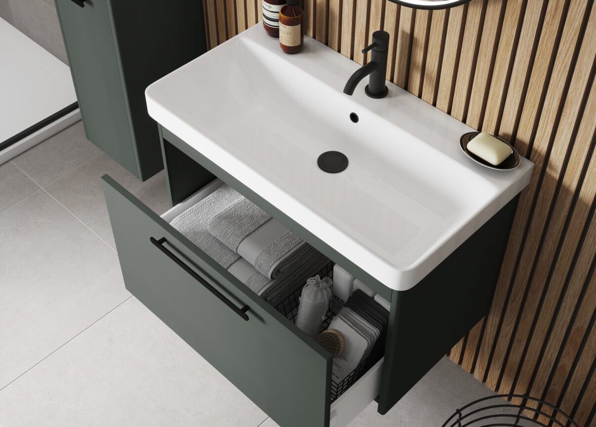It’s Feature Friday🥳

Today we are featuring Q4s new ZANETI Senza Pro range.

The handleless design of the ZANETI Senza has been tweaked to allow for handles in chrome, black and brushed brass.

What do you think about this range? Get in touch on 0114 274 0009. ☎️