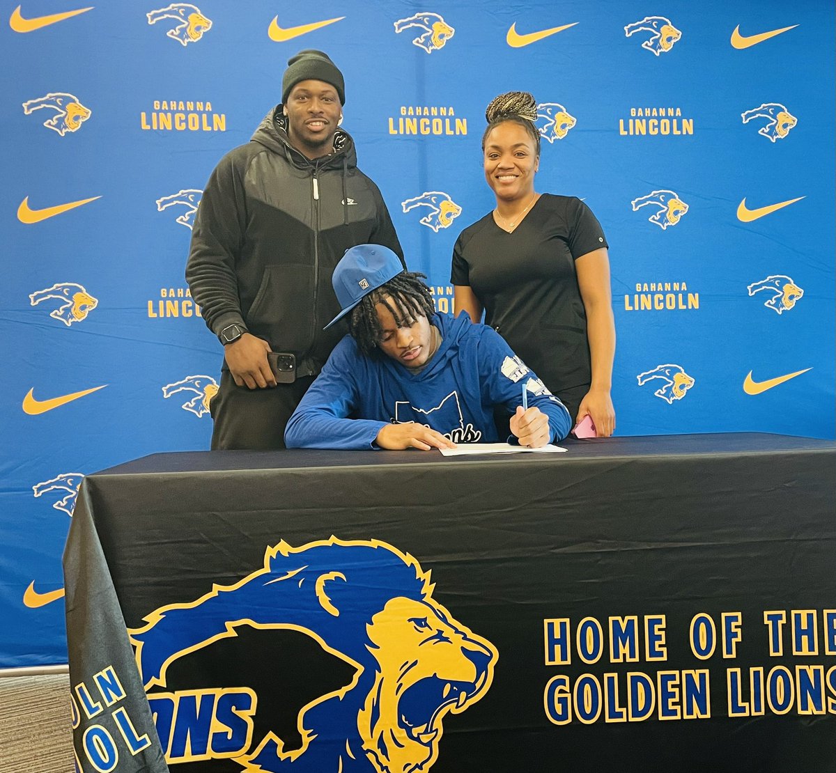 Gahanna Lincoln Boys T&F tweet media