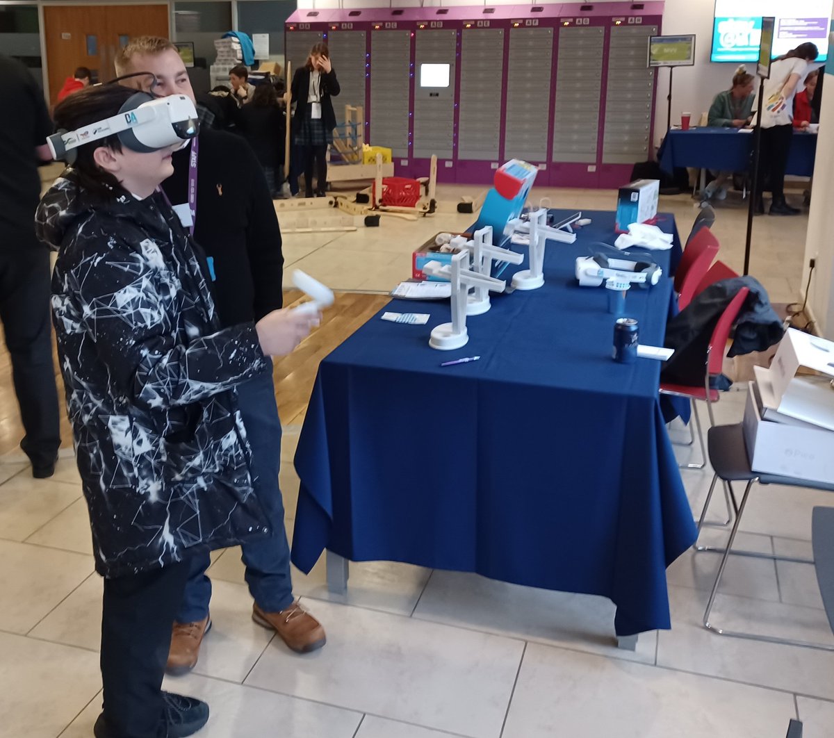 stpaulscomp's tweet photo. @stpaulsdundee Roboteers having a great time on the STEM activities in between games and judging #SUPERPOWERED @dundee_angus #DAFLL @DYWTayCities @STEMDundee https://t.co/ppGXMHLqhe