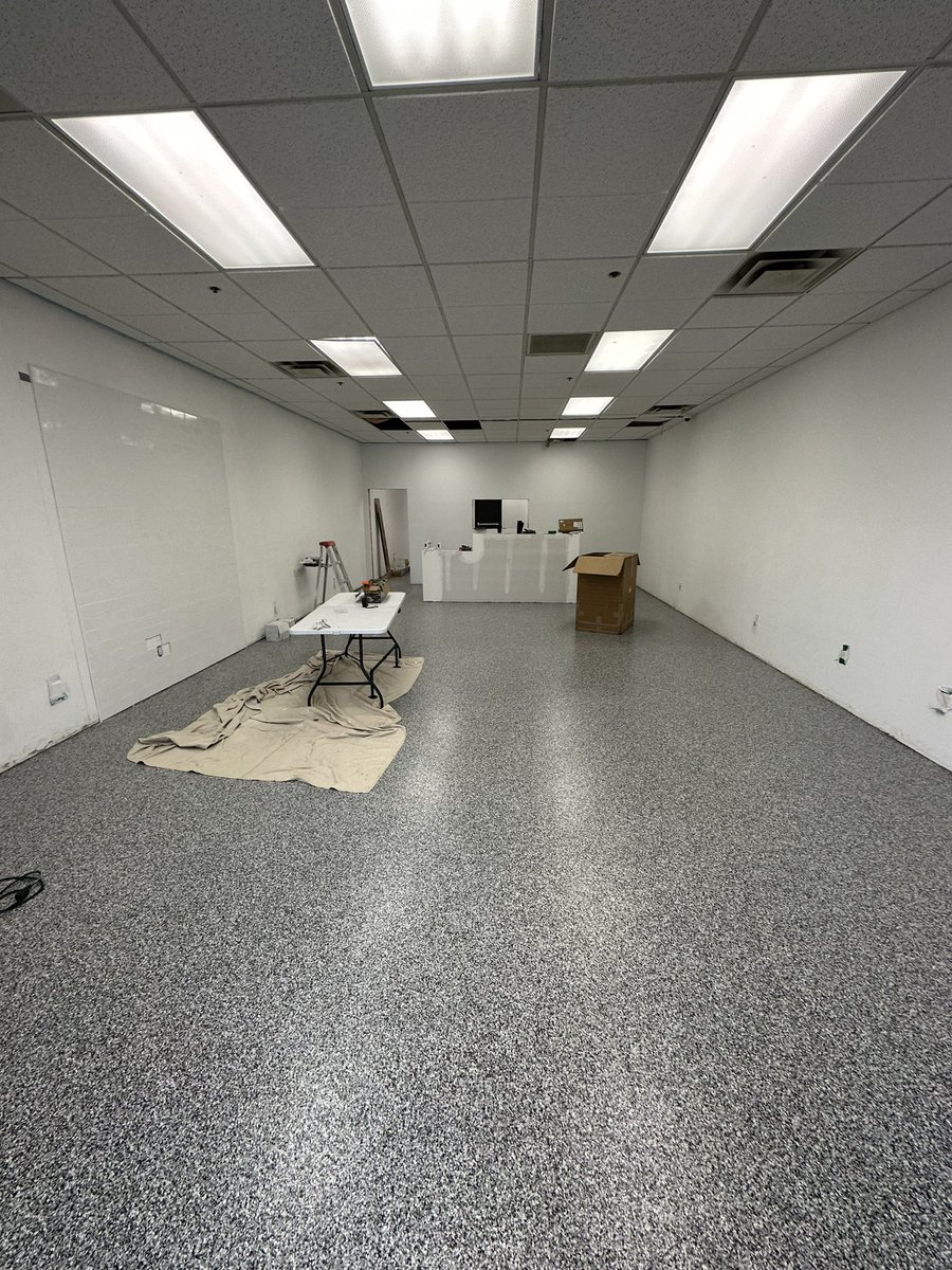 lawyer_johnson's tweet photo. Commercial Renovation Made Easy!

Creative Home Designs LLC

Call Us Today!

602-882-4373
#commerialrealestate #azrenovations #gilbertcontractor #azrealty #azrealtor® #azflippinghouses #azrealestatemarket #azrealestateagents #azrealestateforsales https://t.co/bsLCzSIs04