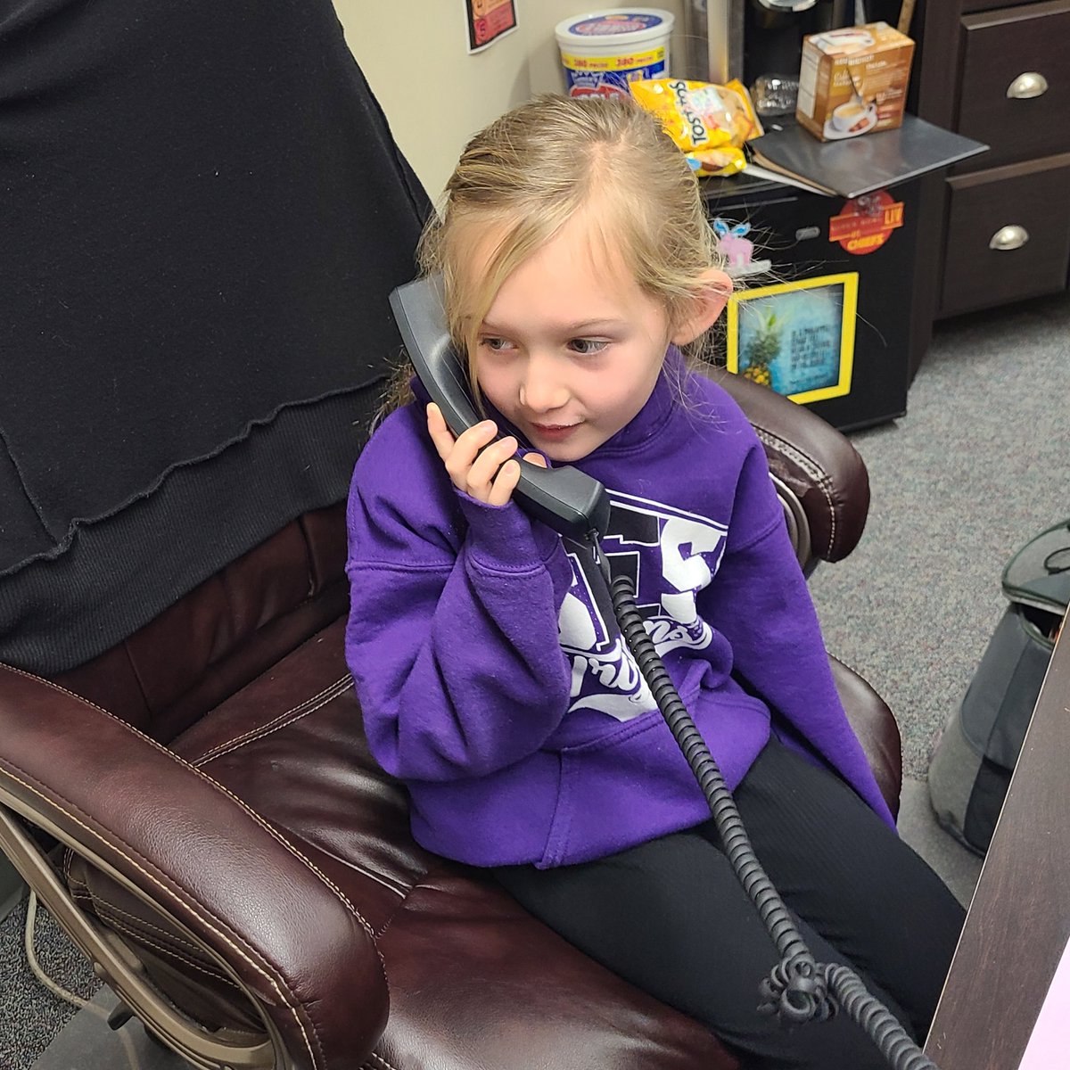SESelementary's tweet photo. Avery knows all of her kindergarten sight words! Woot woot #Goodnewscalloftheday https://t.co/conK9nqFAP