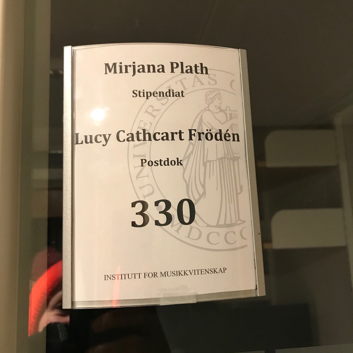 raukarna's tweet photo. Started a very exciting new chapter last week - I’m now officially a postdoctoral fellow in the musicology department at @UniOsloHF. Delighted to be working with @AineMaps on the #prisonsofnote project, exploring music, sound and power in prisons in Norway, Iceland and Ireland!! https://t.co/nda34cJhaz