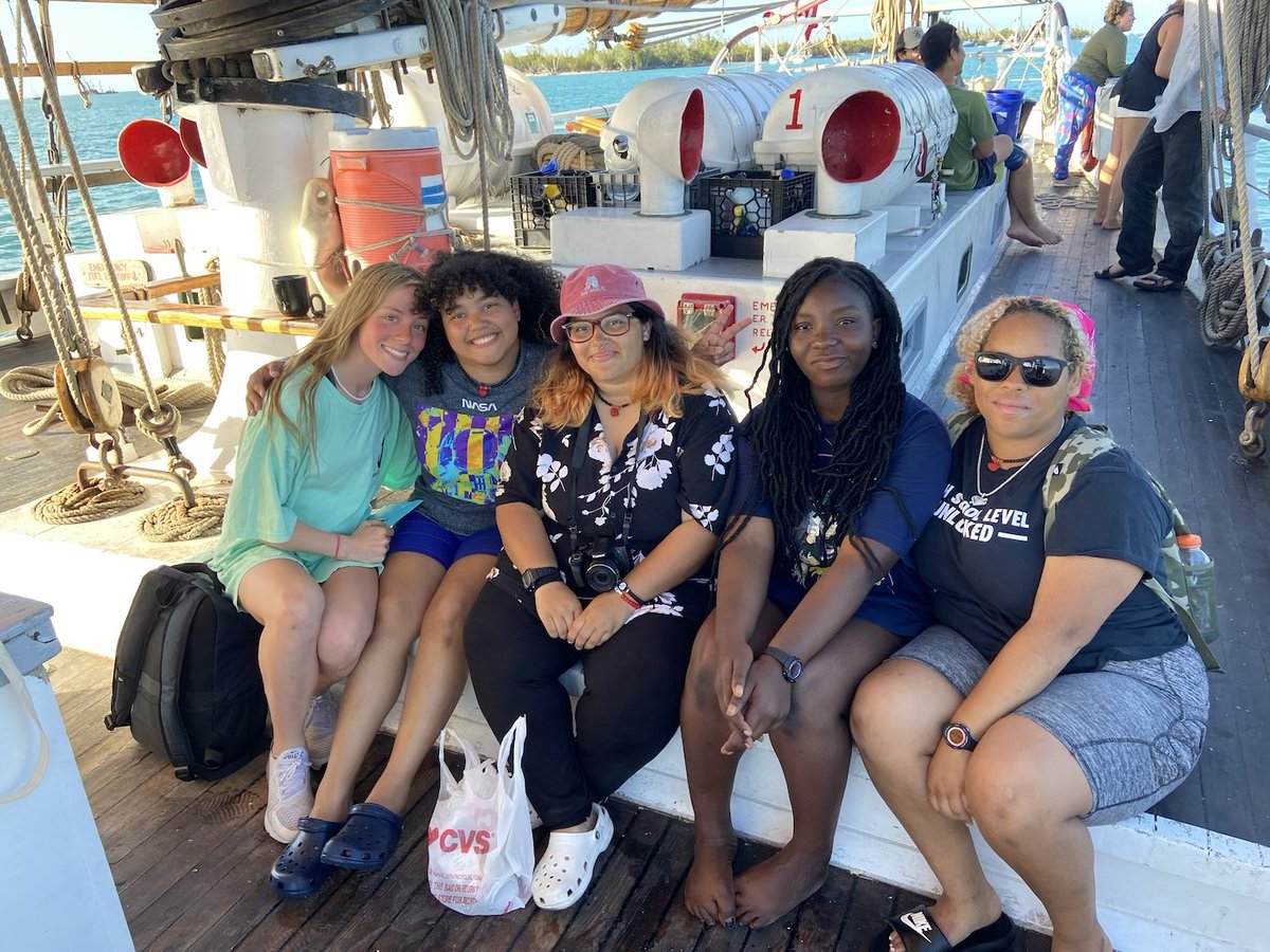 The Met School tweet media