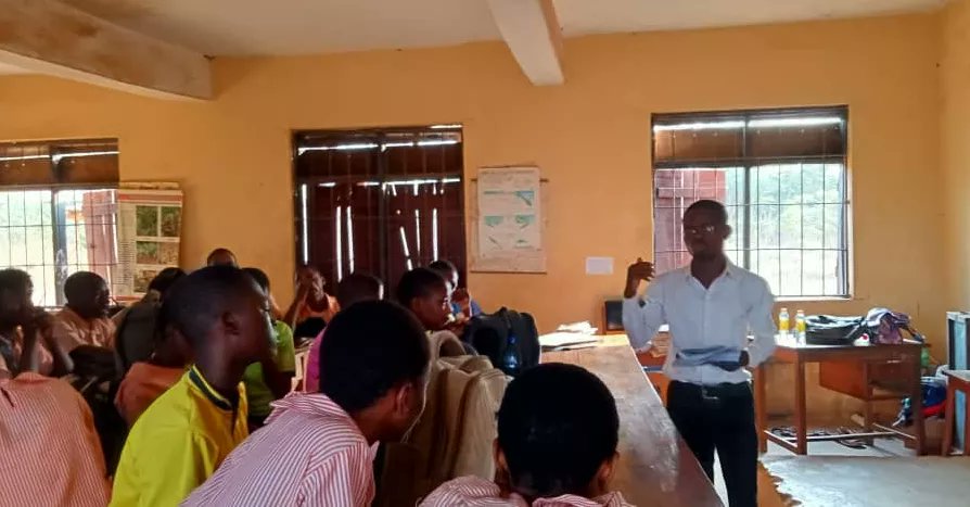 theycf_org's tweet photo. Last week, as part of our project— SATIP, we had our first training session on SRHR and Tolerance for Immanuel College, Oyo State.
#SATIP #YCF https://t.co/JU79qkwqAg