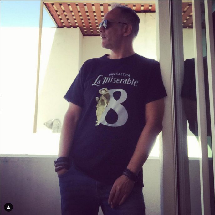 gabovazquezg's tweet photo. Este soy yo, casual, aquí recordándoles que en una semana presentaremos #vivirsini en la #CDMX
.
#thisisnotaselfie https://t.co/w2gVOXBvqT
