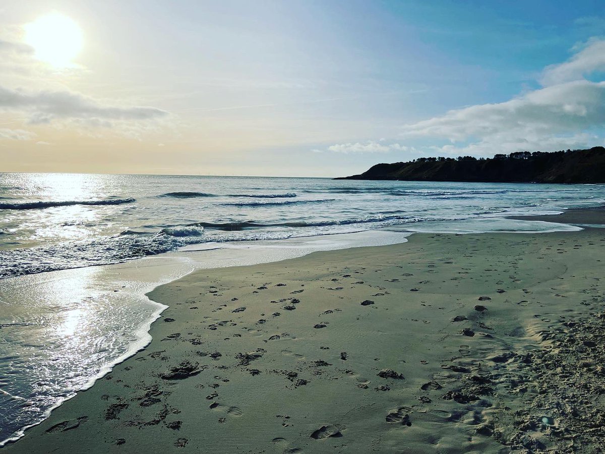DunleavyBernard's tweet photo. Swim 218/365…it’s prounouced ‘Judicial Conference Day’ but it’s spelled M-A-G-H-E-R-A-M-O-R-E! #AYearInTheDrink #365Swims #3rdFebruary #7MinuteSwim #Magheramore #Wicklow #64200mIn218Swims @visitwicklow @outdoorswimming https://t.co/4E29x4Lbsn