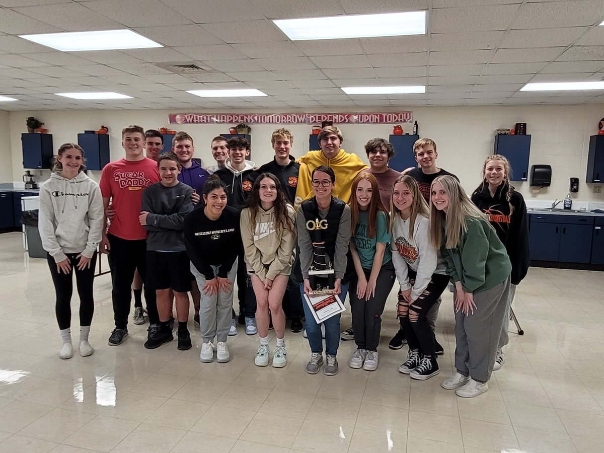 OGHSPanthers's tweet image. Congratulations to Ms. Ferbet for being chosen as the OGHS January Teacher of the Month. Ms. Ferbet goes above and beyond for her students and means so much to our school. #bettertogether Go Panthers!