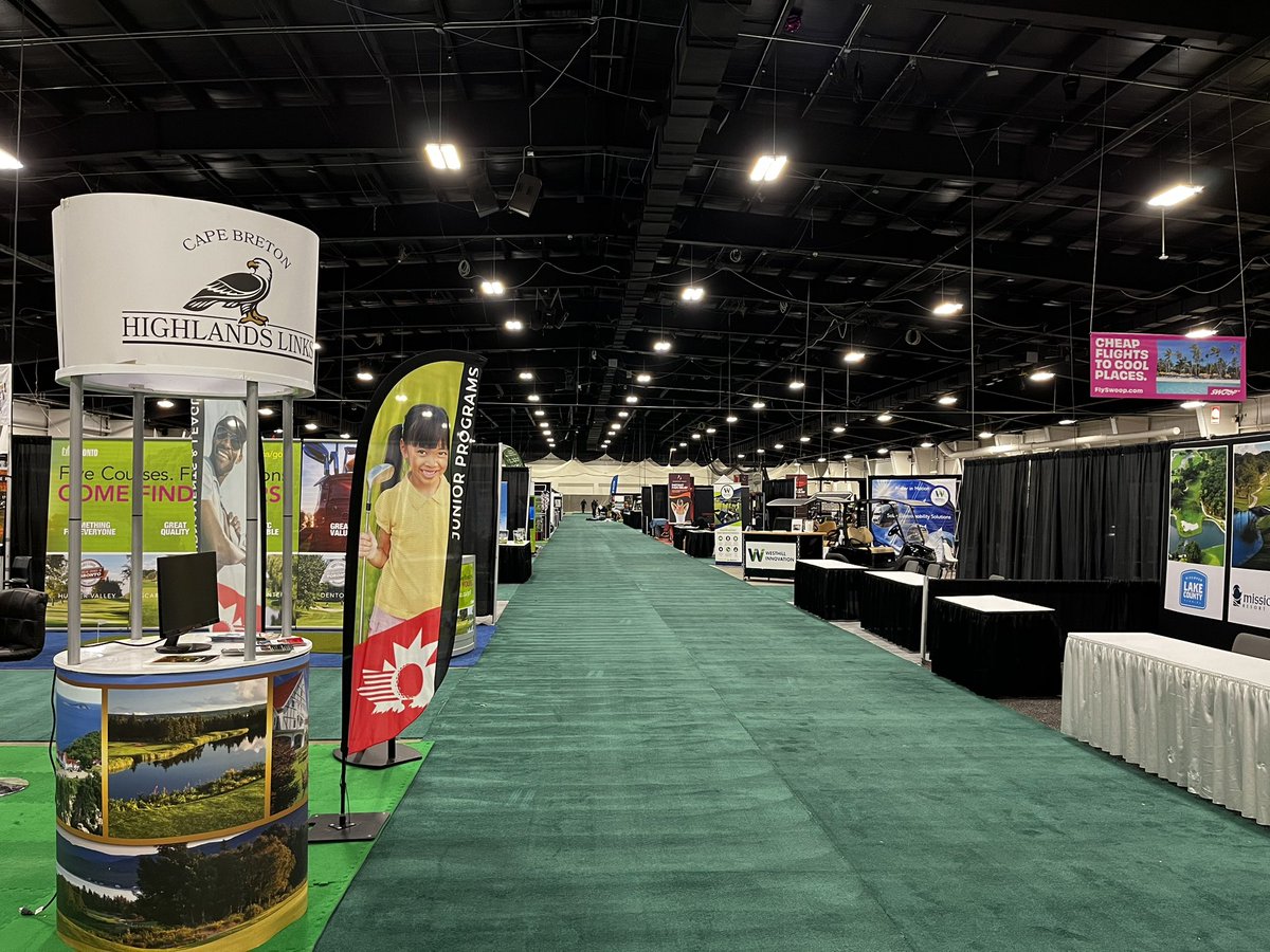 ireland_links's tweet photo. Don’t let a little (ok a lot!) of snow get in your way! If you’re in Toronto or GTA, be sure to stop by the @torontogolfshow at the International Centre, Hall 5, 6900 Airport Rd! Show kicks off today at noon! #golf #travel #ireland #pushthegreenbutton https://t.co/vbITR1R75T
