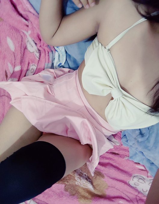 Weno chicos, siguen borrando cuentas as&iacute; que en caso yo tambi&eacute;n sea considerada un bot, s&oacute;lo me queda<a href="/tag/latina"class="tags"><span>#latina</span></a><a href="/tag/hotwife"class="tags"><span>#hotwife</span></a>