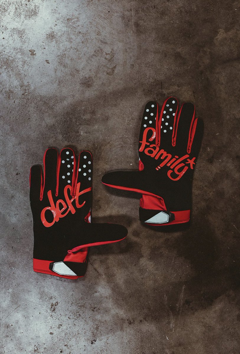 NEW GLOVE!!! EQVLNT Solid Red. Simplicity at its finest! The EQVLNT Solid Red glove offers 4-way stretch materials integrated into strategic panels for the best mobility and function a rider expects, and all at an affordable price. Enjoy The Ride 🧤