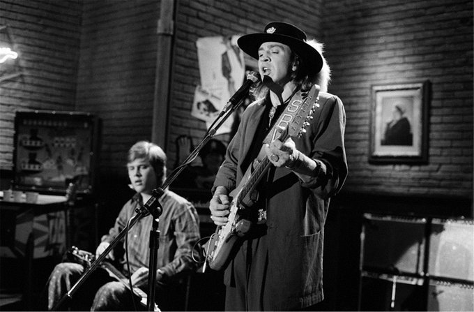 crockpics's tweet photo. Stevie Ray Vaughan &amp; Jeff Healey by Patrick Harbron, 1985. https://t.co/QDvXjvmqPH