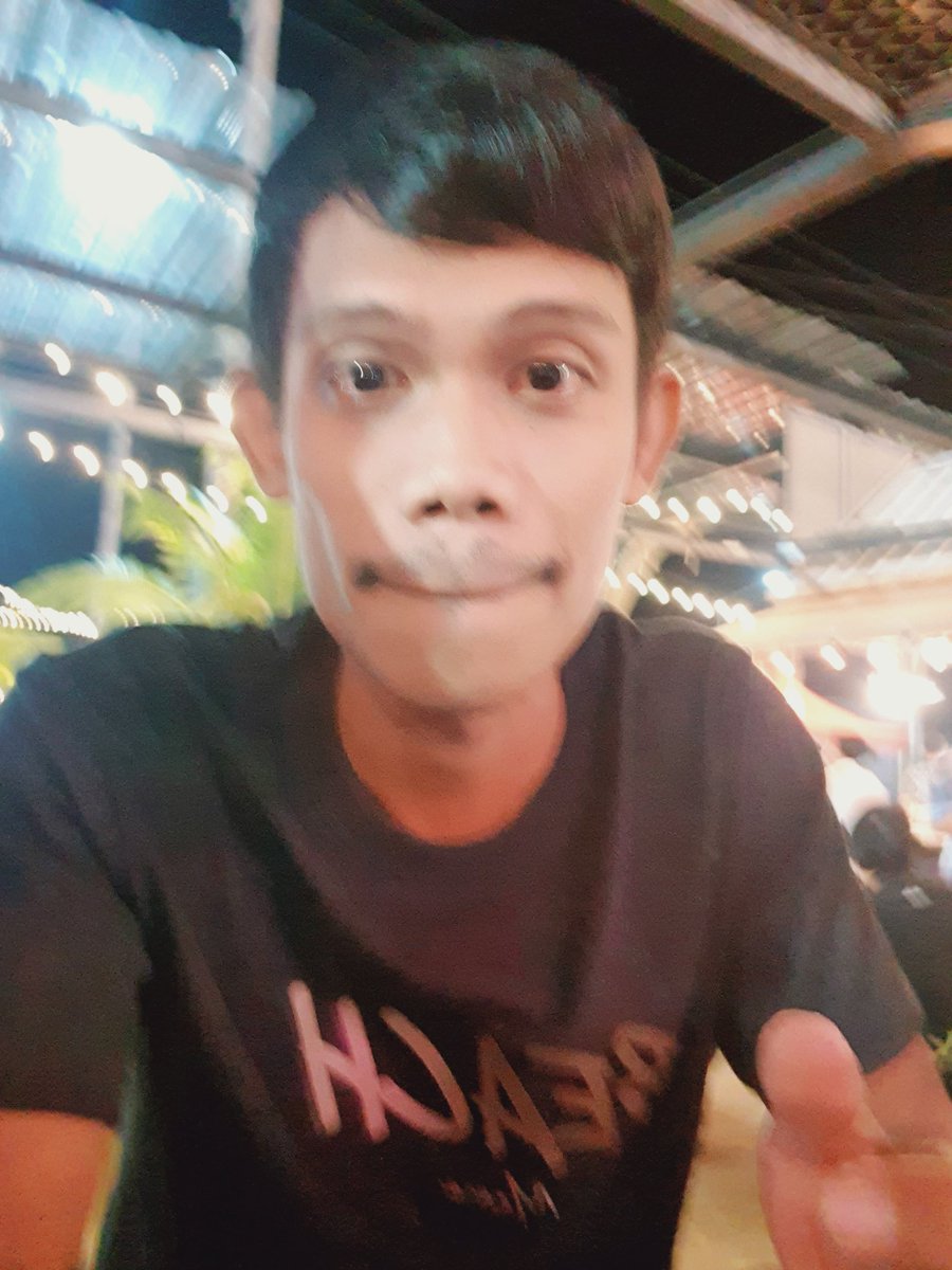 NUNG_100's tweet photo. ทำไหมมือสั่นนนน สงสัยหิวเหล้า
#SurfBar
#นครสวรรค์ https://t.co/JuvbDuk450