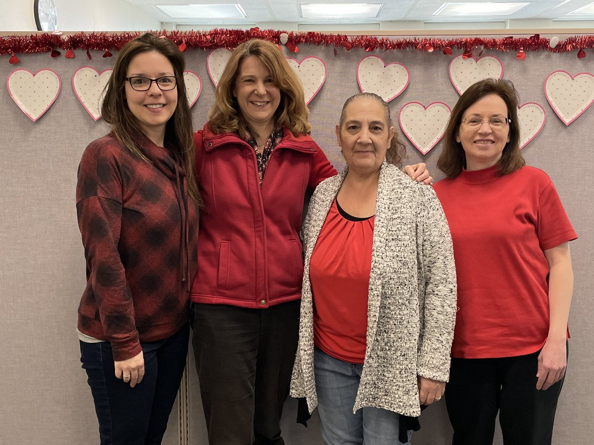 NYSDOTUtica's tweet photo. We wear red today for the American Heart Association. More photos to come.  @American_Heart @GoRedForWomen #WearRedDay https://t.co/0mT4KZFFYF