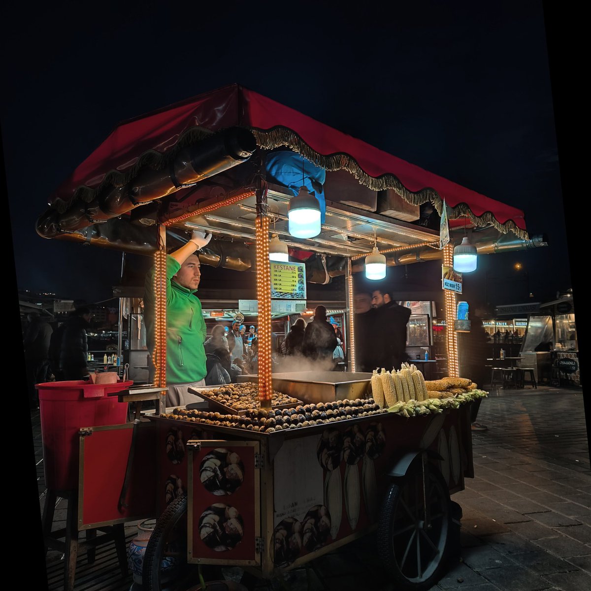 instagram.com/p/CoNEGe7qEgF/…

#ThePhotoHour 
#Xiaomi12TPro 
#XiaomiImagery 
#streetphotography 
#photography