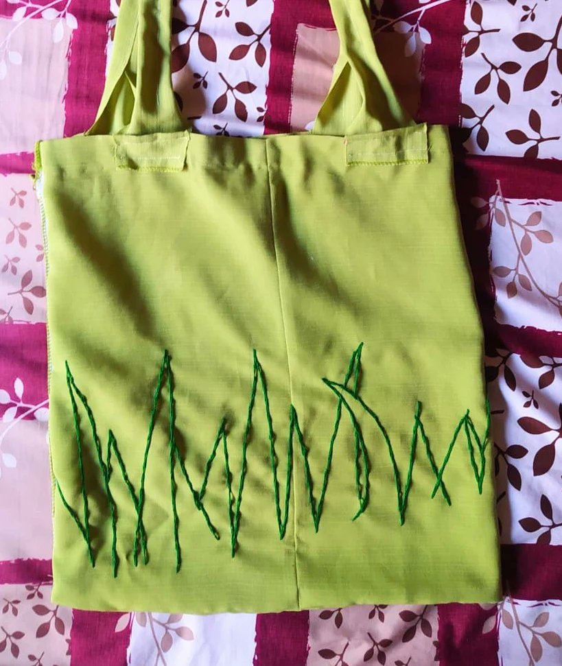 gentimientos's tweet photo. Namás antes de irme, je 
Síganme en mi emprendimiento que acabo de iniciar pq mi mamá y yo estamos volando y ya vamos a tener nuestro local. 
Hago bordados, bolsas, flores de liston y varias cositas más 
Rt y pues chau amigas
https://t.co/GIDLvktRnn https://t.co/YOFtT98kRK