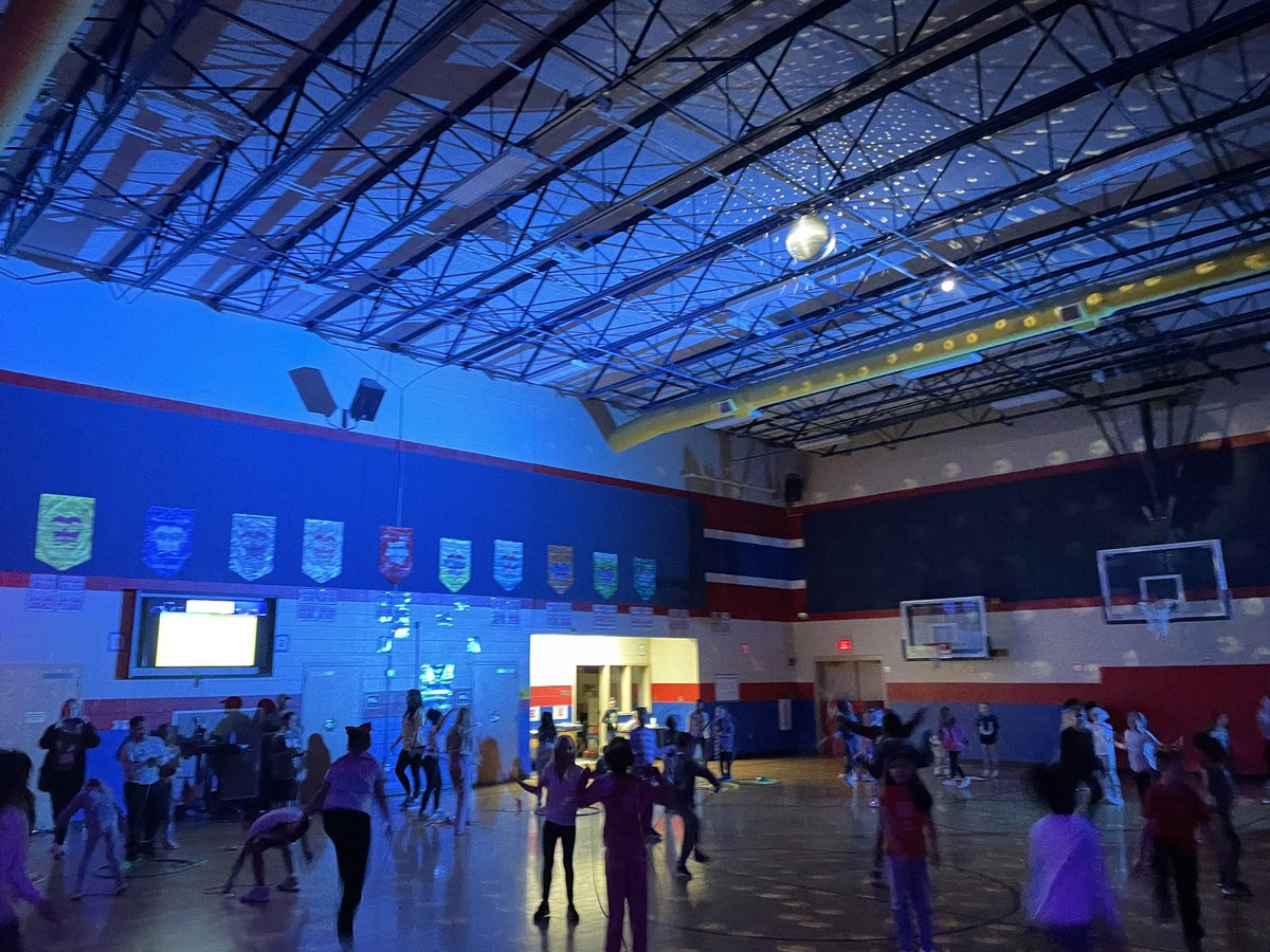 LinardMccloud's tweet image. Today’s a great day for Jump Rope for Heart at the Best School Ever.#opespals