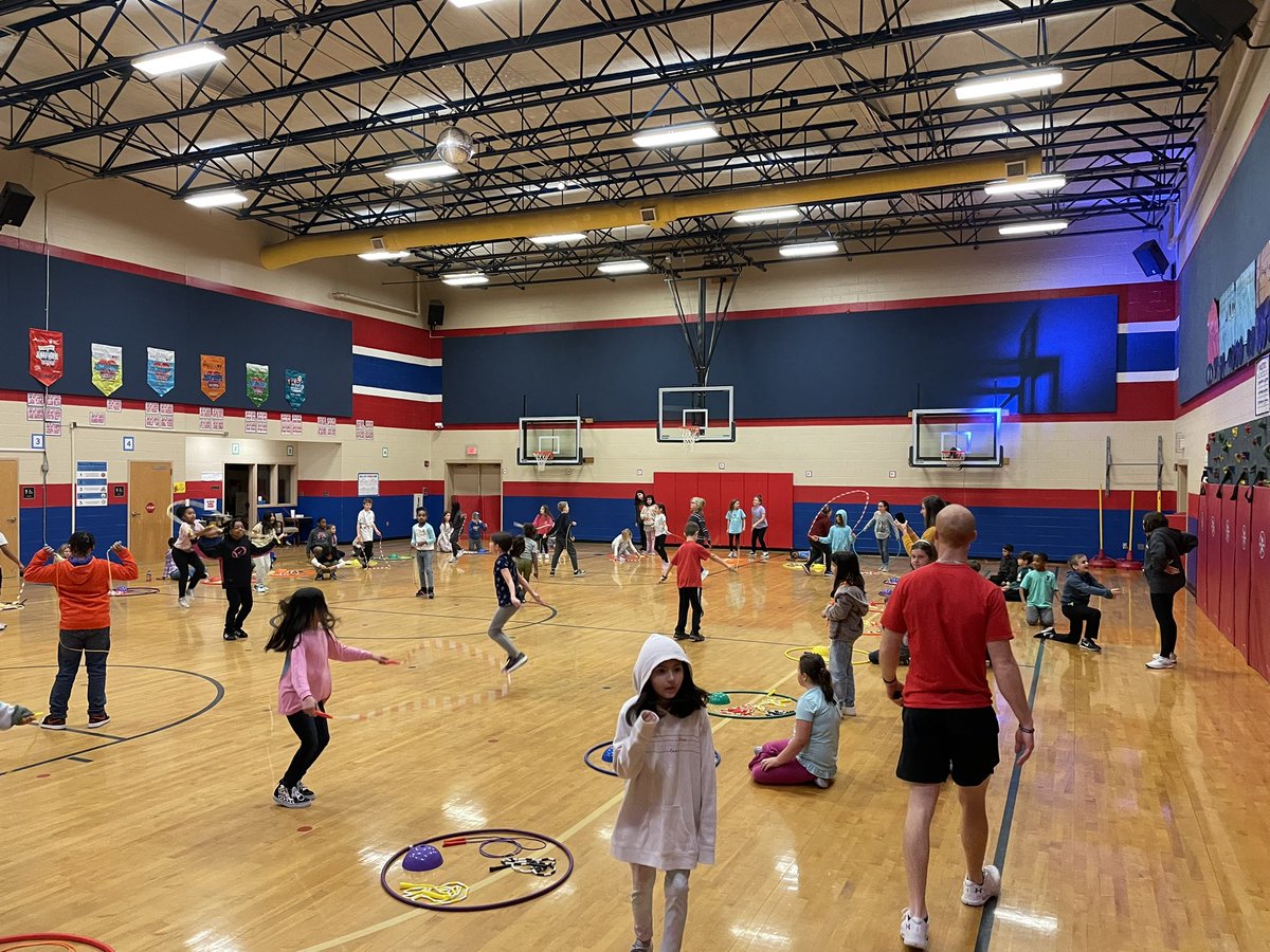 LinardMccloud's tweet image. Today’s a great day for Jump Rope for Heart at the Best School Ever.#opespals