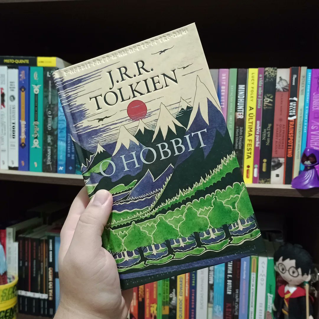 JonasGarpin's tweet photo. Resenha disponível em: https://t.co/49e5nfOYDg
#Tolkien #hobbit #terramedia https://t.co/OhsUV78FZM