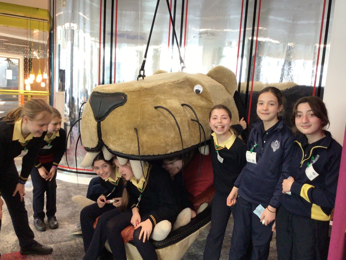 SHHSforGirls's tweet photo. With thanks to @GoogleUK for hosting our Year 6 pupils this week. #openingdoors #futuresprogramme https://t.co/FtW0vXWm0N