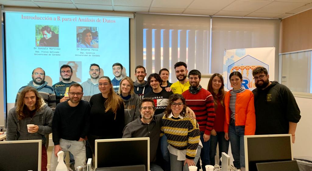 Last day of our course 'Introduction to R for Data Analysis' . Congratulations Class 2023 and thank you all beautiful people !
@Lolapeca #rstatsES #tidyverse