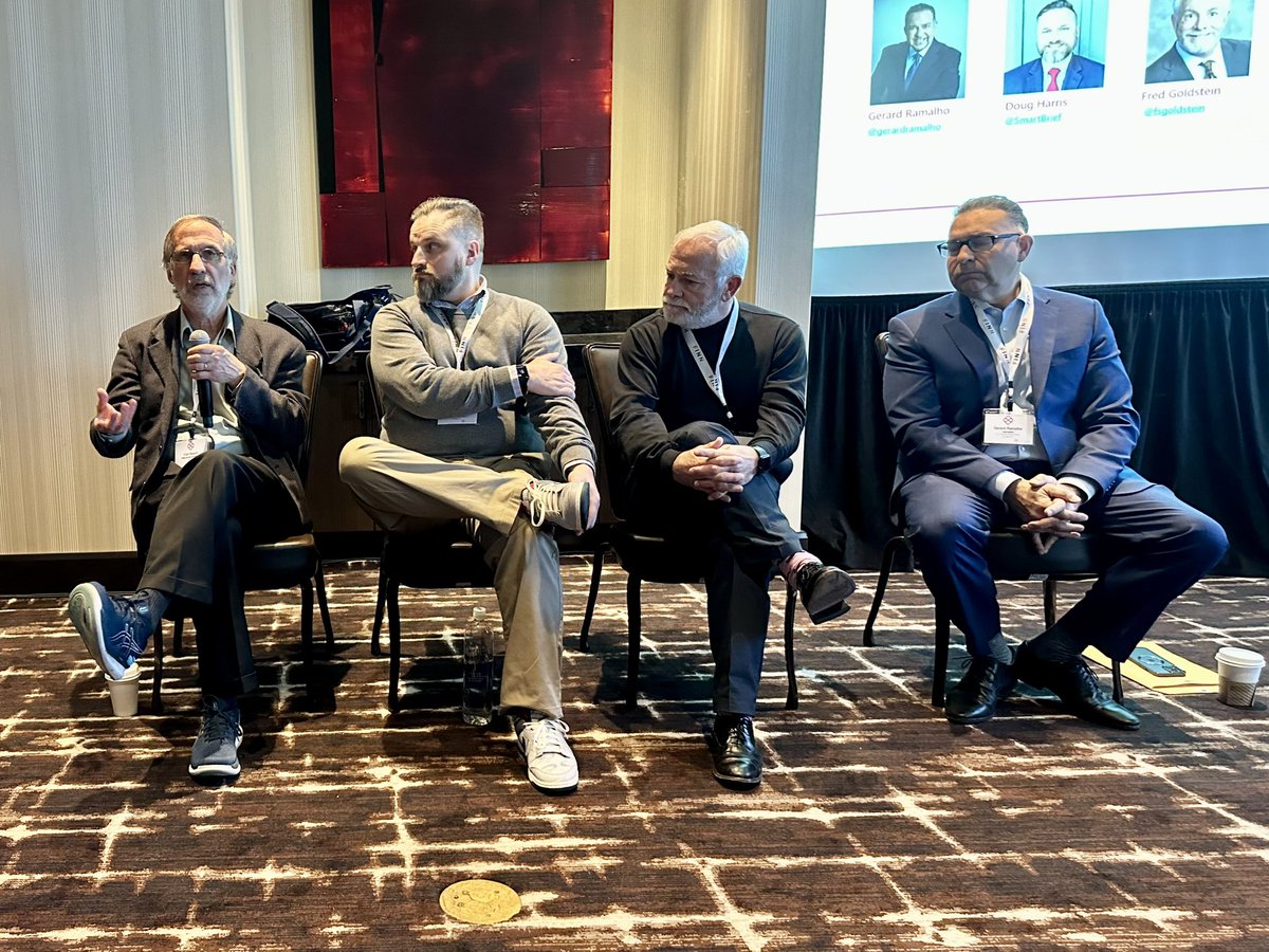 The press panel is always a personal fav at #HITMC!

📌 It’s ALL about the relationships! 

📌 Do the legwork - know what they cover and who their audience is.

📌 A big no-no: unpersonalized emails. 

📌 Tell them why the story matters to them and their audience in your pitch.