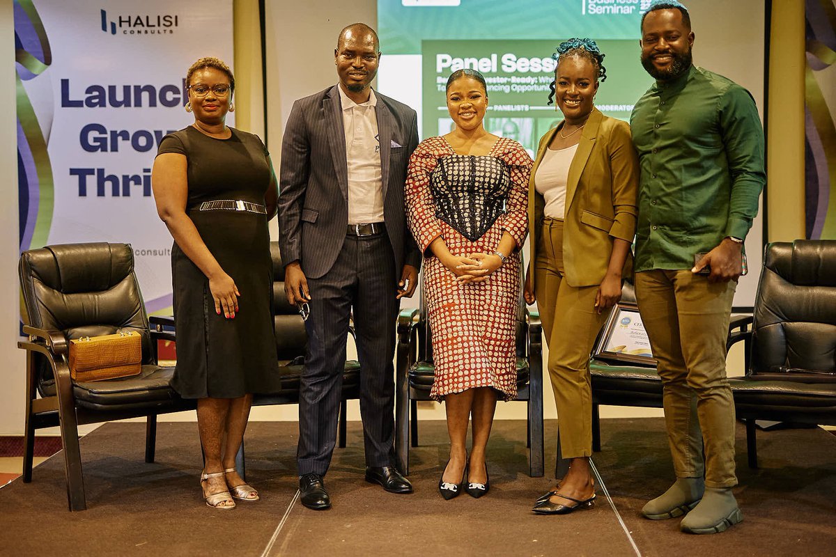 tolanithomas's tweet photo. I set out to make impact and I did it. 🌟

I’m so happy our inaugural Business Seminar was a success. It’s been 5 years helping businesses launch, grow and thrive. Thankful for the opportunity to impact businesses with amazing people. 🎉🥂 https://t.co/WDxMpXQWWj