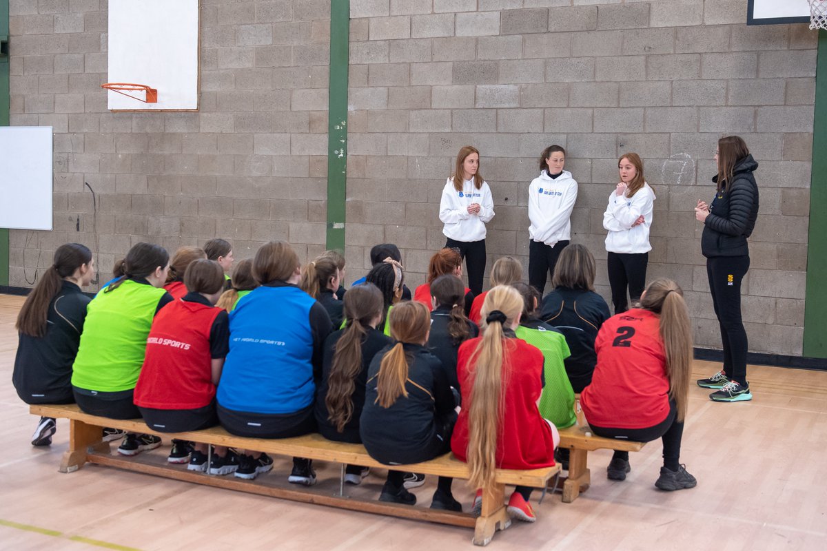 EvertonWomen's tweet photo. Creating special memories 🏫

Thanks for having us, @stmhofficial! https://t.co/7LPpWTiCsQ