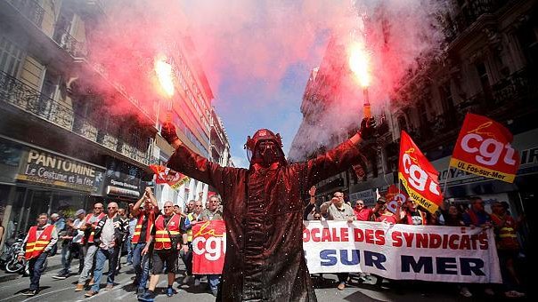 #ArdeParis
A dos semanas de la anterior, Francia vivió otra jornada atravesada por una histórica movilización popular contra la reforma previsional que pretende imponer el gobierno que encabeza Emmanuel Macron.
nuestrapropuesta.org.ar/world/20-europ…