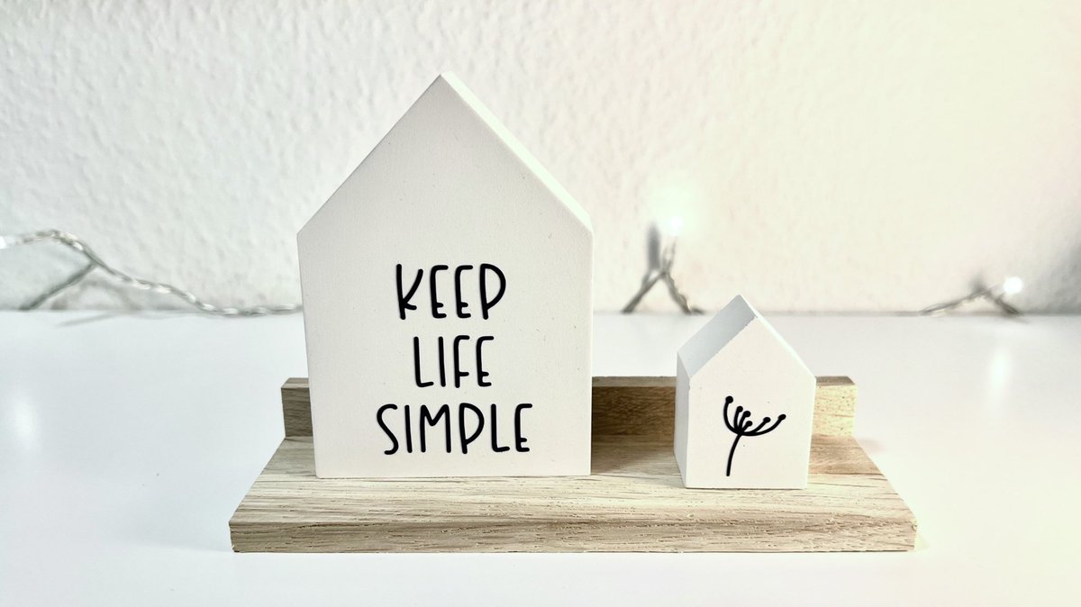 mrsfannycreate's tweet photo. Freue mich, euch diesen Artikel aus meinem Shop bei #etsy vorzustellen: Deko Häuser Set - Betonhaus - KEEP LIFE SIMPLE - Geschenk - Häuserset - Holztablett - Gipshäuser - Geschenkidee - Raysin - Skandi - Hygge https://t.co/4MqhJkxzHZ

#betonhaus #keeplivesimple https://t.co/fHnrz5ceHj