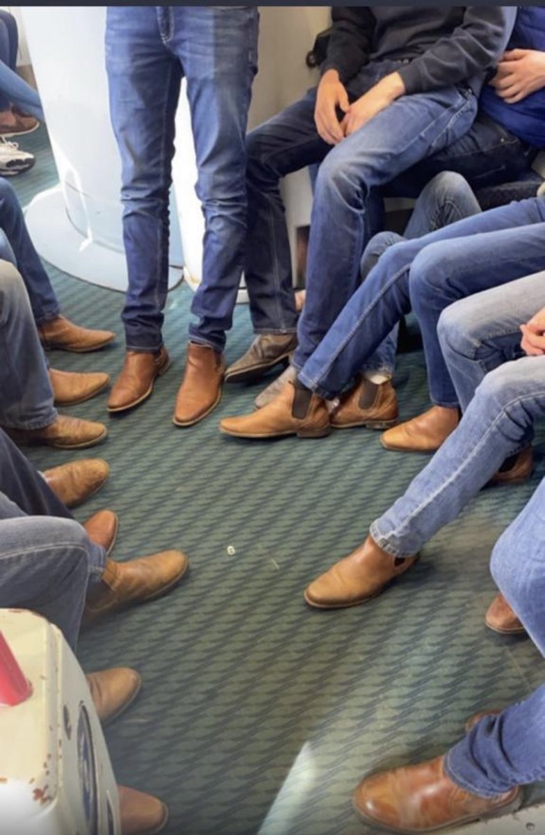 Mai bron yn amsar bois #6Nations 🏉