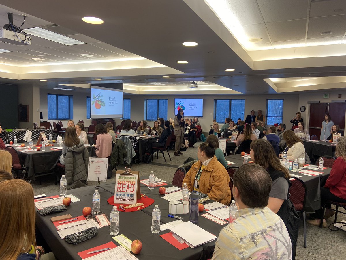 “The best thing we offer kids isn’t a diploma. It’s options. Education changes lives!” Director Kellie Mudrow to DSD student teachers. #uted #TeachInDavis <a href="/DavisSchools/">DavisSchools</a> <a href="/WeberStateU/">Weber State University</a> <a href="/USUAggies/">Utah State University</a> <a href="/wgu/">Western Governors U.</a> <a href="/SUUtbirds/">Southern Utah University</a>